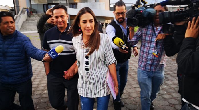 Hija de Rosario Robles acusa al juez Delgadillo de grosero y resentido