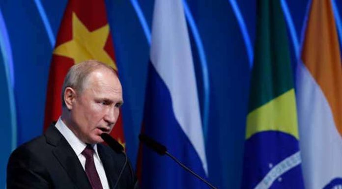 Vladimir Putin anuncia que Bolivia se encuentra al borde del caos