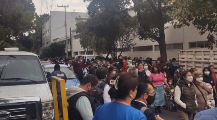 Desalojaron un DIF en la Alcaldía Benito Juárez por una amenaza de bomba, sin embargo, no se encontraron explosivos.