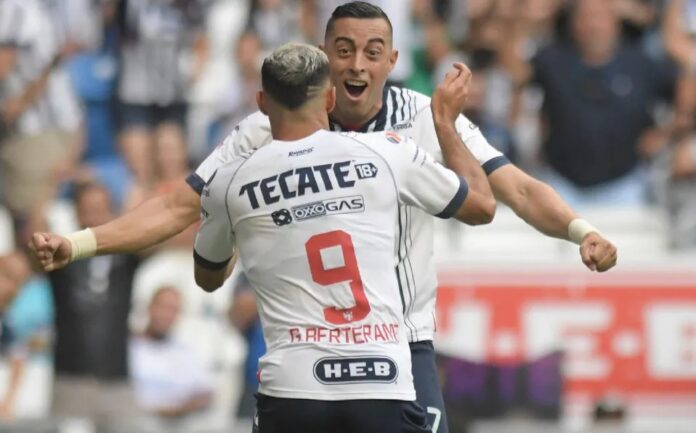 Funes Mori y Berterame festejando