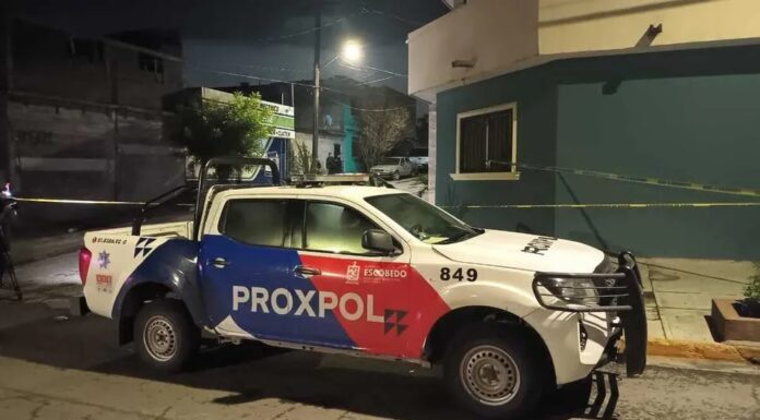 Asesinan a balazos a dos personas en Escobedo Nuevo León.