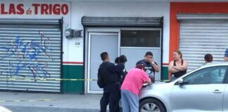 Mujer pierde la vida tras quedar atrapada en máquina revolvedora de alimentos en una tortillería de Apodaca en Nuevo León.