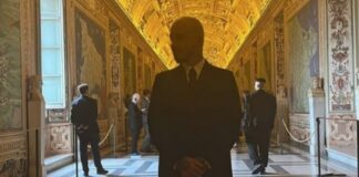 J Balvin se encontró con el Papa Francisco en un evento dentro del Vaticano, donde se expondrían temas relacionados a la música y a la responsabilidad de ser artista.