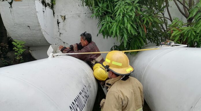 Explosión en complejo departamental de Acapulco deja 8 heridos y 3 de ellos de gravedad.