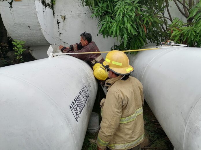 Explosión en complejo departamental de Acapulco deja 8 heridos y 3 de ellos de gravedad.