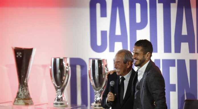 Koke Resurrección homenajeado por amigos, colegas y familiares.