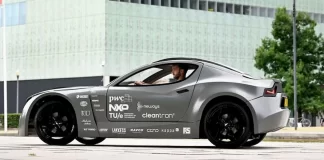 Nuevo auto con paneles solares que limpia el aire de CO2