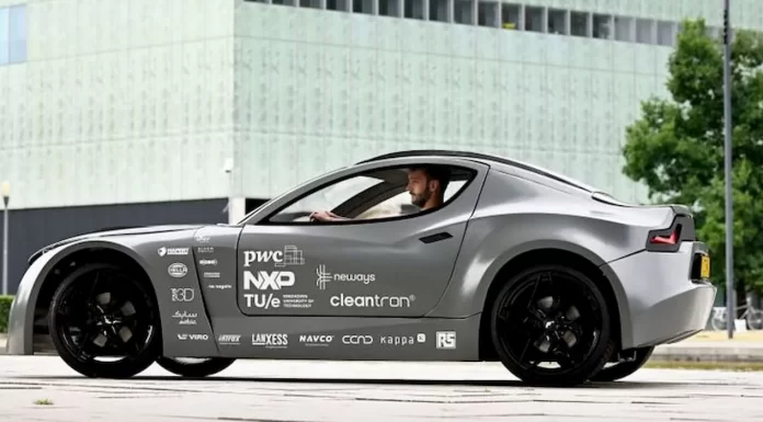 Nuevo auto con paneles solares que limpia el aire de CO2