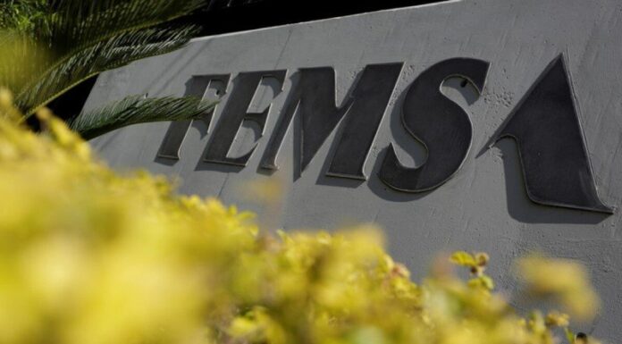 FEMSA adquiere Valora por mil 150 millones de dólares.