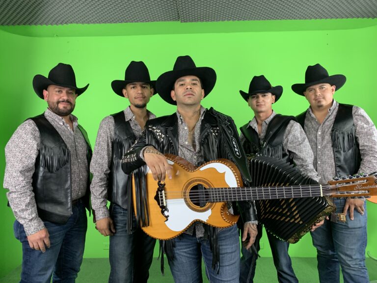 Los Nuevos Relámpagos