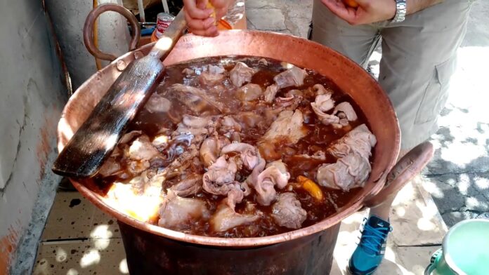 Los alumnos resultaron con quemaduras de segundo grado.