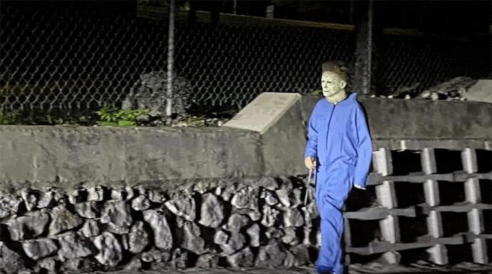 El joven llevaba puesto un disfraz del personaje de terror