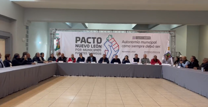 Alcaldes de 28 municipios en compañía de diputados federales se reunieron en Agualeguas para llevar a cabo el Capitulo Norte del Pacto por Nuevo León.