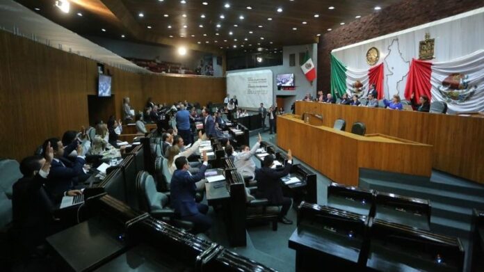 Diputados de Nuevo León instalan nueva Comisión de Jurisdicción para analizar juicios políticos en contra funcionarios estatales.