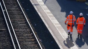 Ferrocarrileros de Gran Bretaña se unieron desde ayer para llevar a cabo los paros laborales.