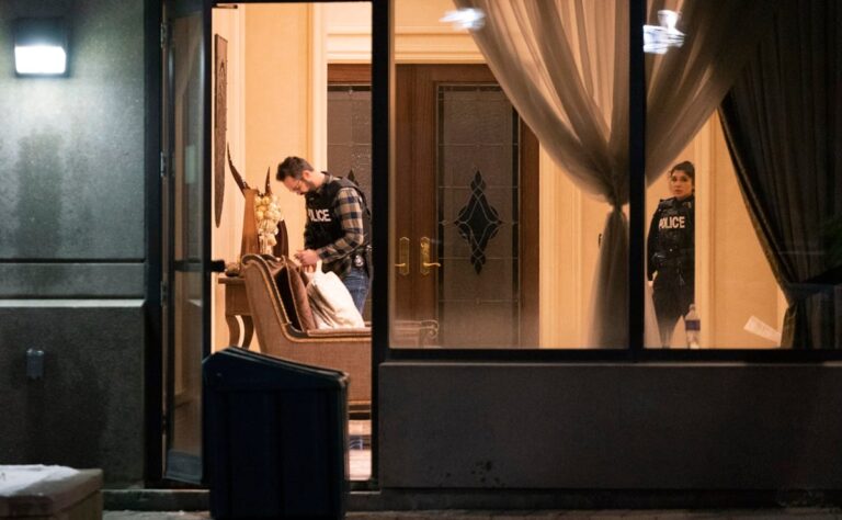 El tiroteo en Toronto fue señalado como "una escena horrorosa" por parte de los elementos de seguridad que acudieron al edificio departamental.