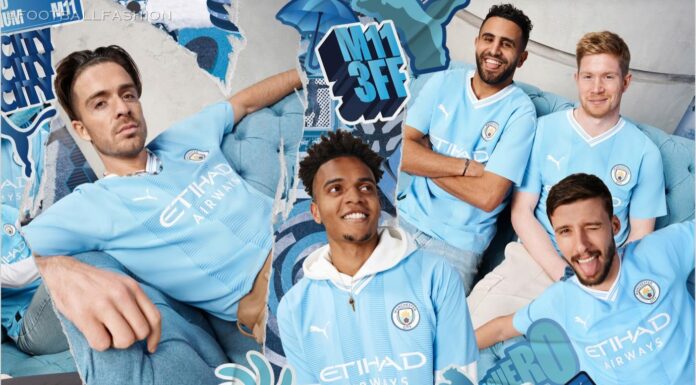 Manchester City presenta su nuevo jersey en conmemoración de los 20 años en el Etihad Stadium