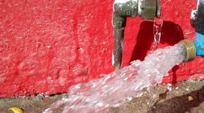 Fuga de agua por robo de medidores