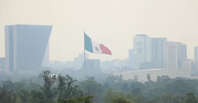 Ola de calor aumenta la contaminación en la ciudad