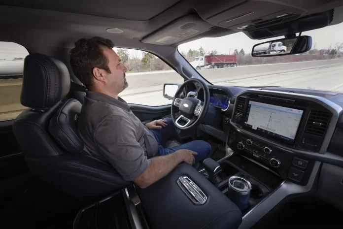 La tecnología de vehículo autónomo Blue Cruise de Ford es habilitado legalmete por primera vez en Londres.