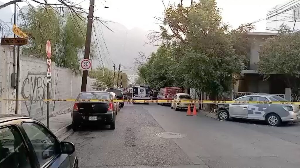Ejecutan a dos mecánicos en la colonia Los Sauces en San Pedro Garza García