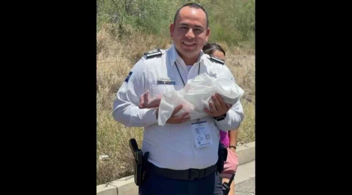 Bebé nace en una patrulla, Hermosillo Sonora