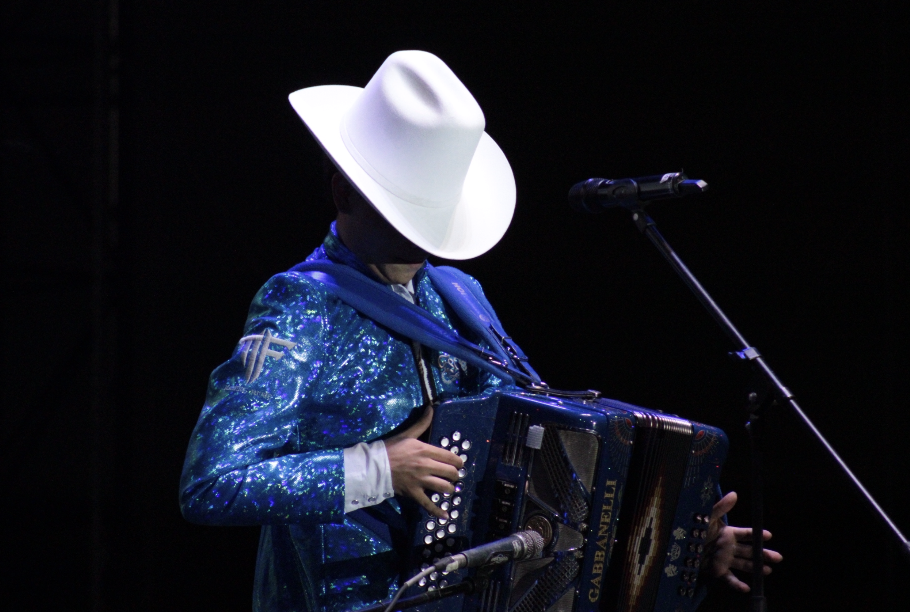 Los Hermanos Escobedo demostraron en el Walmart Park que el norteño joven tiene con qué.