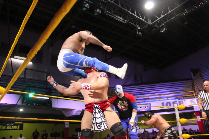 Blue Panther y Blue Panther Jr dominan la lucha estelar