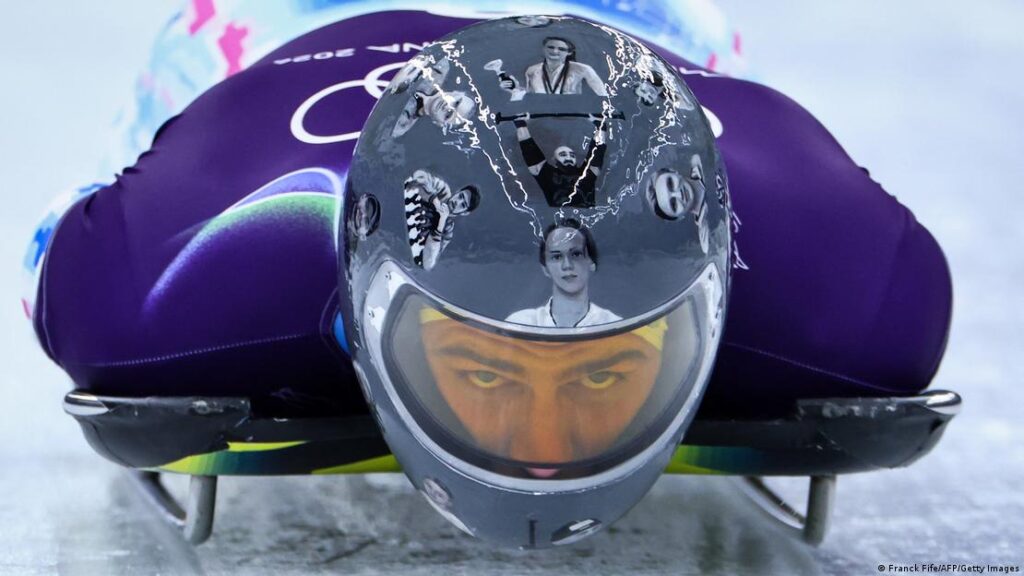 COI descalifica a Heraskevych por usar casco conmemorativo