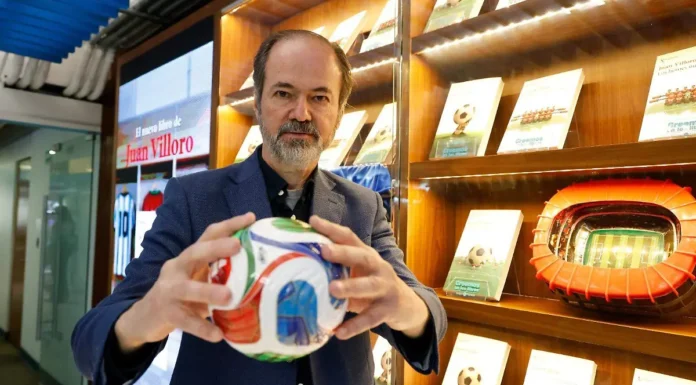 Juan Villoro lanza “Los héroes numerados” previo al Mundial