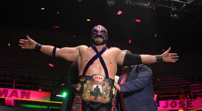 Rey Hechicero retiene el título de Alto Voltaje ante Xelhua