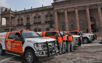 Elementos de Protección Civil del estado de Nuevo León.