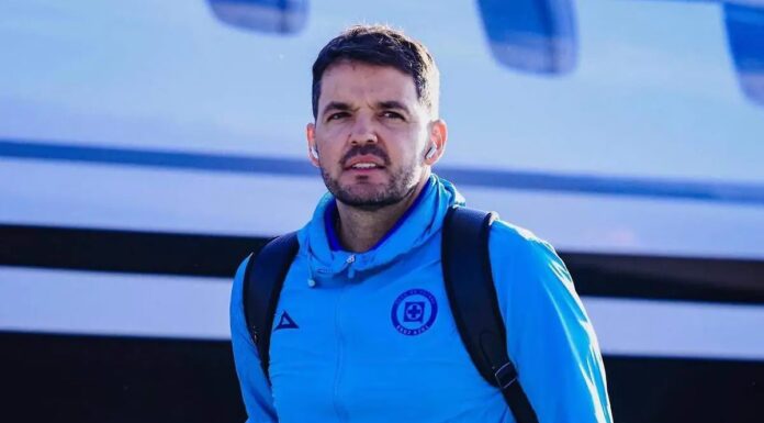 Nicolás Larcamón rompe el silencio tras salir de Cruz Azul