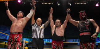 Los Infernales ganan tras despojar de la máscara a Hechicero