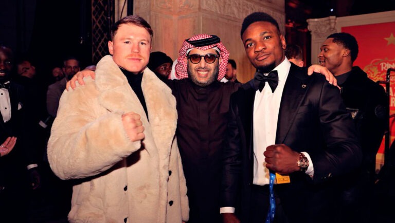 Canelo tendría rival definido para pelea en septiembre