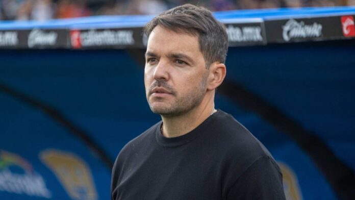 ¿Se rompe el proyecto de Nicolás Larcamón en la máquina?