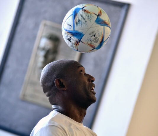 Cubano rompe récord mundial de toques de balón y supera marca mexicana