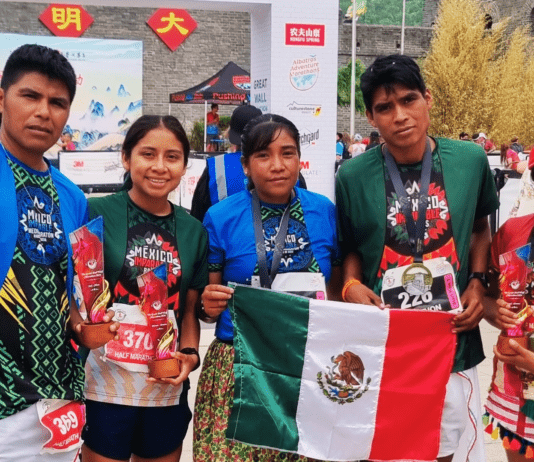 Indígenas conquistan el Maratón de la Gran Muralla China