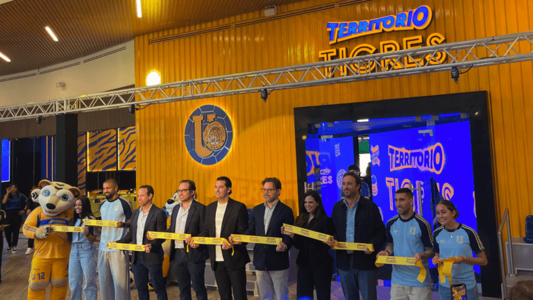 Club Tigres inaugura su nuevo restaurante temático en Galerías Monterrey