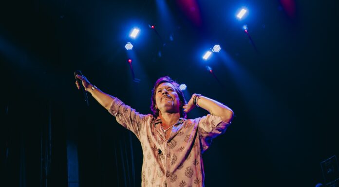 Diego Torres vuelve a MTY y pinta de “Color Esperanza” al GNP Seguros