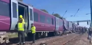 Bedford registra accidente entre dos trenes y afecta servicio ferroviario