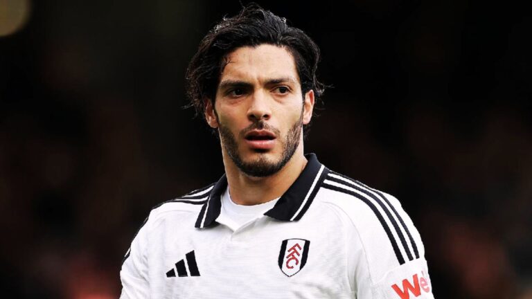 Fulham FC confirma la salida de Raúl Jiménez tras concluir contrato