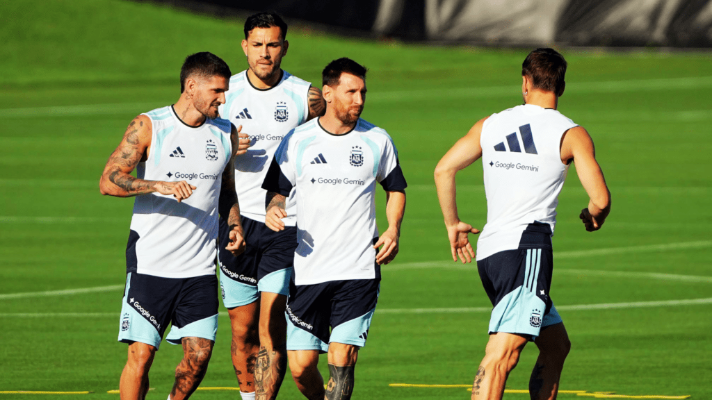 Argentina inicia la defensa del título ante Argelia en el Grupo J