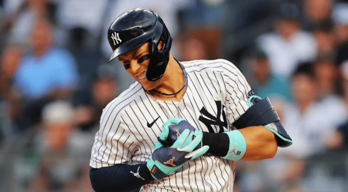 Aaron Judge estará fuera gran parte de la campaña por fractura en una costilla derecha