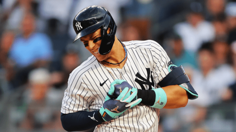 Aaron Judge estará fuera gran parte de la campaña por fractura en una costilla derecha
