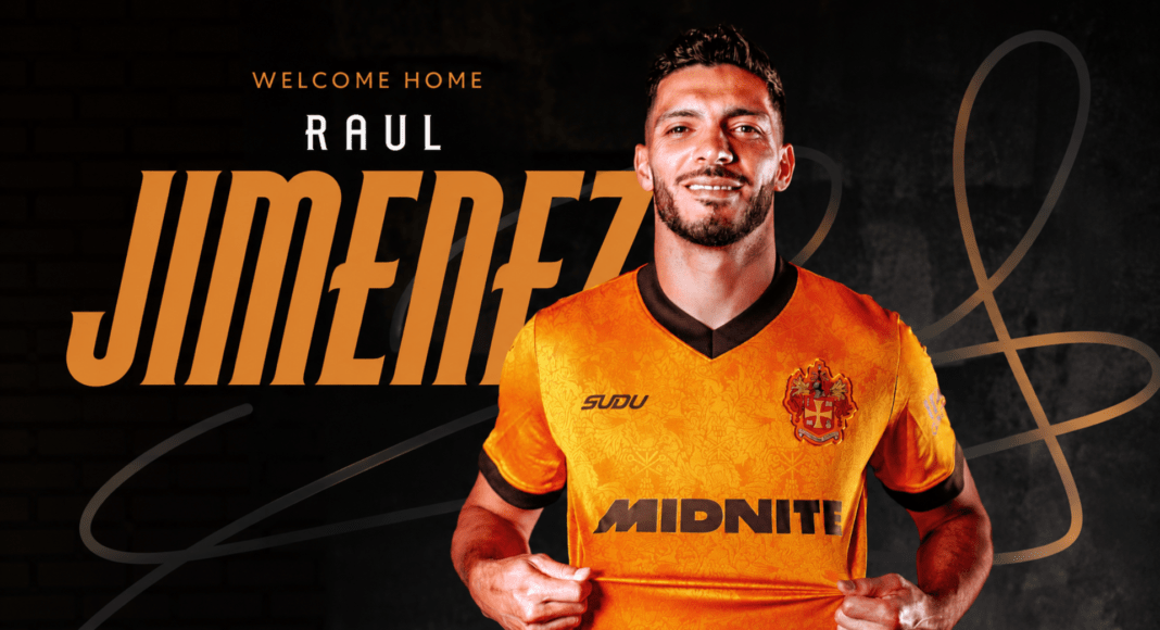 Wolverhampton anuncia el regreso de Raúl Jiménez por dos temporadas
