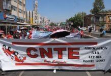 CNTE exige respuestas y acusa represión
