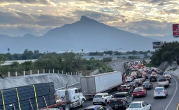 Tráfico en Monterrey genera pérdidas por casi 14 mil millones de pesos al año