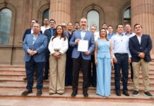 Cerca de 20 alcaldes participaron en la exigencia al Gobierno estatal