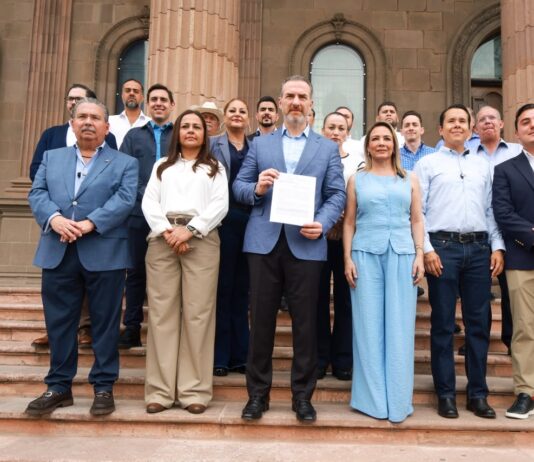Cerca de 20 alcaldes participaron en la exigencia al Gobierno estatal